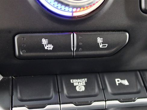 Used 2023 GMC Sierra 3500 SLE w/ SLE Convenience Package image 24