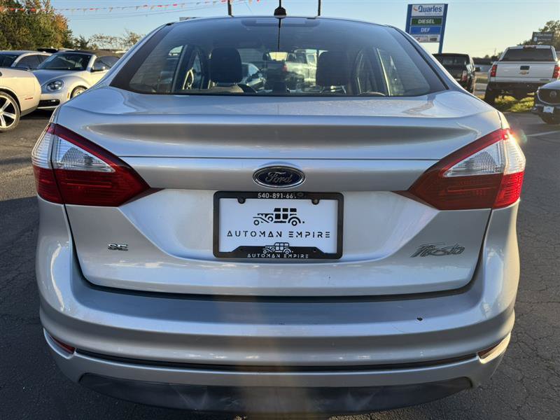 Used 2018 Ford Fiesta SE FWD image 6