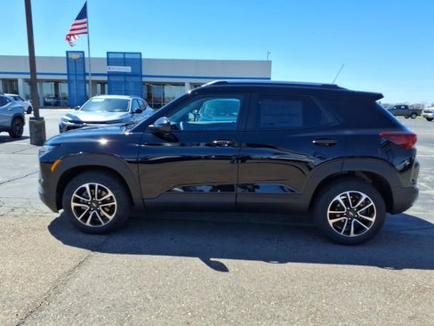 Used 2021 Kia Soul LX image 2