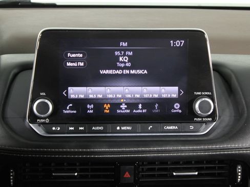 Certified 2023 Nissan Rogue SV FWD image 9