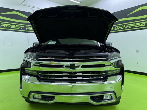 Used 2019 Chevrolet Silverado 1500 LTZ w/ LTZ Plus Package AWD/4WD image 4