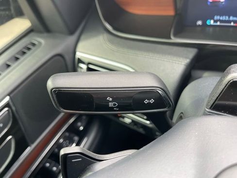 Used 2024 Lincoln Navigator Premiere image 23