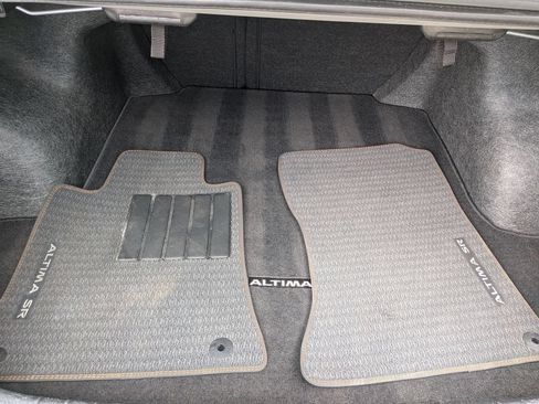 Used 2025 Nissan Altima 2.5 SR FWD image 29