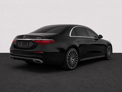 Used 2021 Mercedes-Benz S 580 4MATIC Sedan image 4