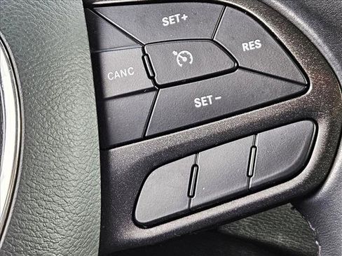 Used 2023 Dodge Charger SXT image 16