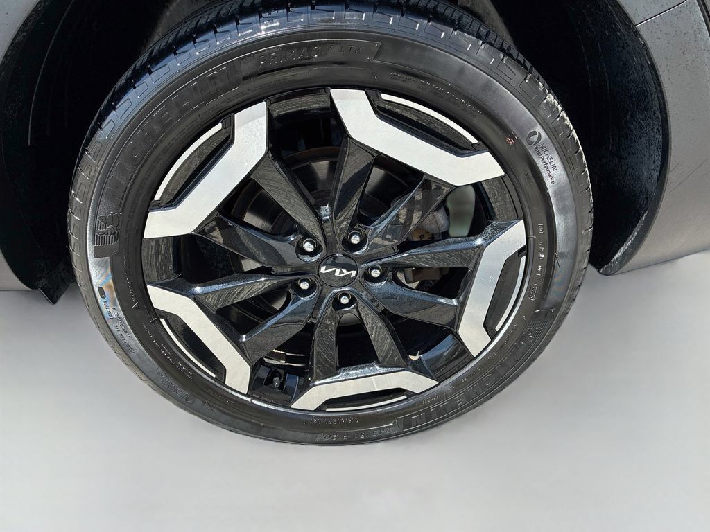 Used 2024 Kia Telluride EX w/ EX Captain's Chair Package AWD/4WD image 34