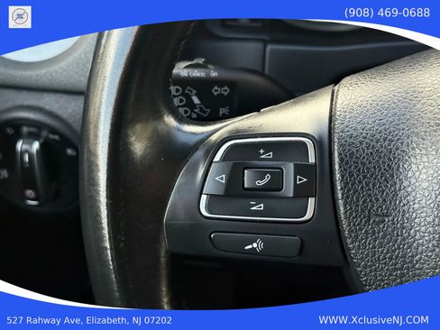 Used 2012 Volkswagen Tiguan S image 12