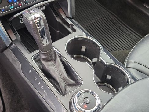 Used 2018 Ford Explorer Platinum image 30