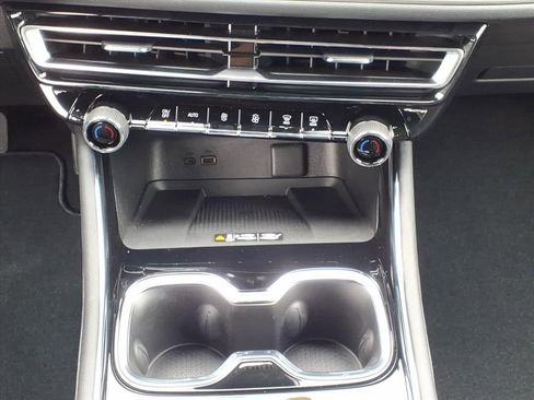 New 2026 Chevrolet Traverse LT w/ Driver Confidence Package image 16