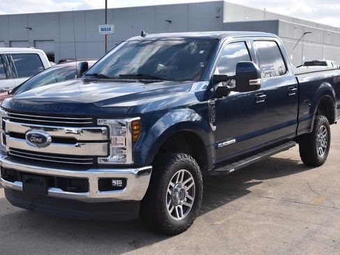 Used 2019 Ford F250 Lariat w/ Tow Technology Bundle image 2