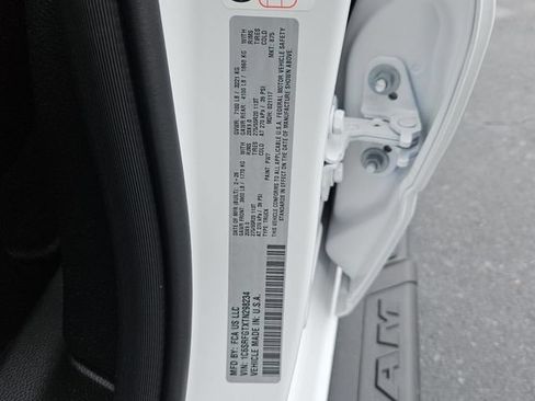New 2026 RAM 1500 Express AWD/4WD image 16