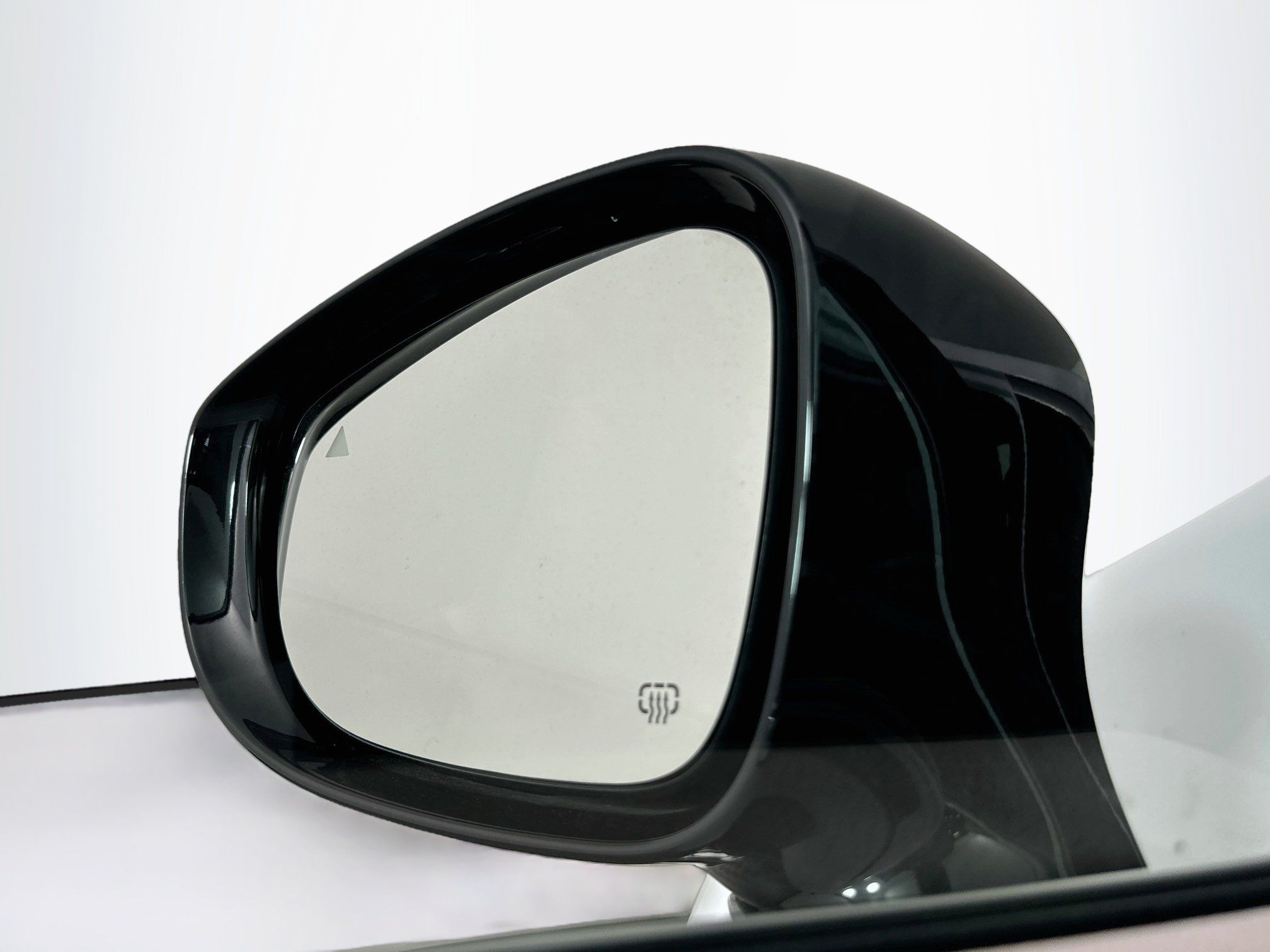 Used 2024 Chrysler Pacifica Touring-L FWD image 16