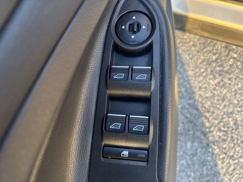 Used 2017 Ford Escape Titanium w/ Equipment Group 301A image 17