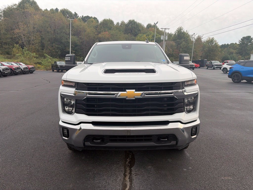 Used 2025 Chevrolet Silverado 2500 LT w/ Convenience Package AWD/4WD image 3