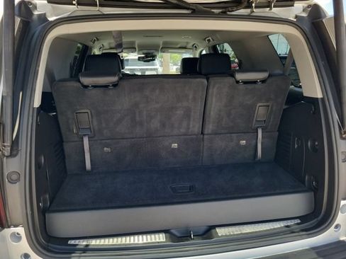 Used 2019 Chevrolet Tahoe LT RWD image 6
