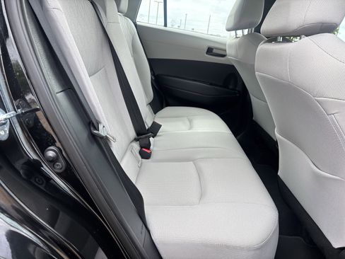 Used 2025 Toyota Corolla Cross L FWD image 21
