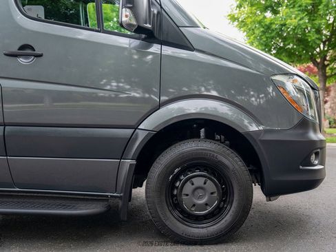 Used 2017 Mercedes-Benz Sprinter 3500 image 11