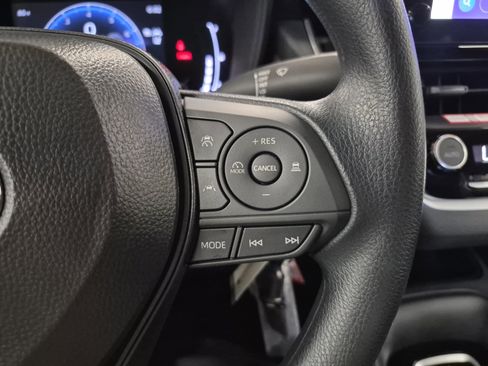 Used 2026 Toyota Corolla LE FWD image 23