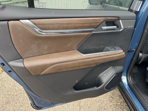 New 2026 GMC Acadia Denali Ultimate image 11