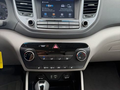 Used 2018 Hyundai Tucson SEL FWD image 14