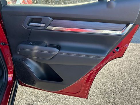 New 2026 GMC Terrain Elevation w/ LPO, Floor Liner Package image 16