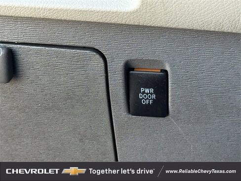 Used 2017 Toyota Sienna XLE image 26