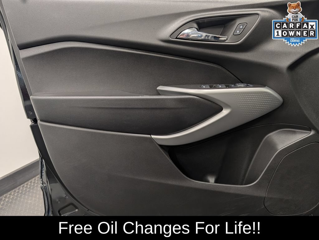 Used 2025 Chevrolet Trax RS w/ Driver Confidence Package FWD image 8