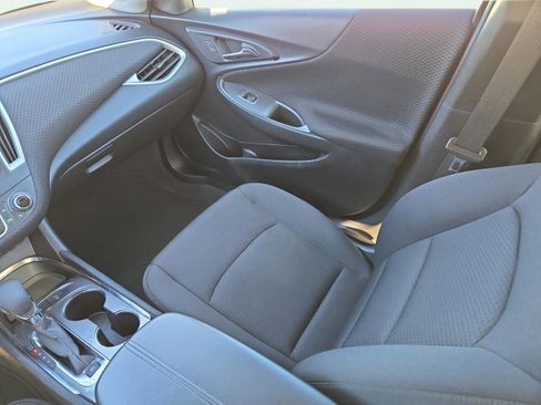Used 2024 Chevrolet Malibu LT image 18