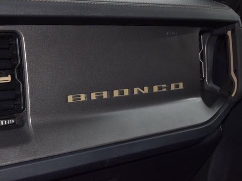 Certified 2025 Ford Bronco Badlands image 37