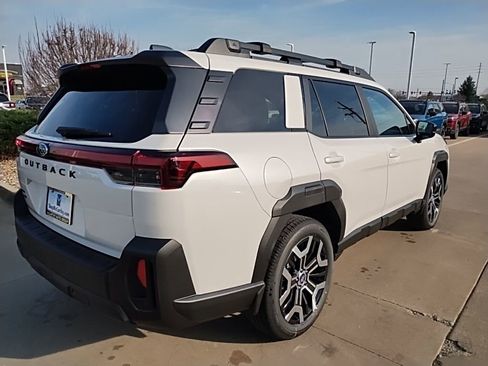 New 2026 Subaru Outback Touring XT AWD/4WD image 8