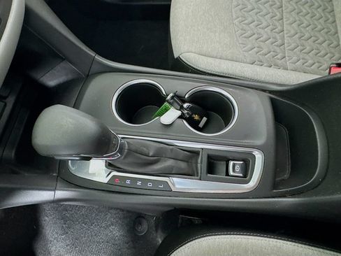 Used 2022 Chevrolet Equinox LT FWD image 16