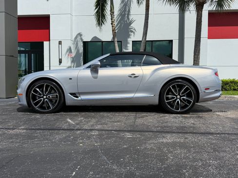Used 2020 Bentley Continental GT V8 AWD/4WD image 42