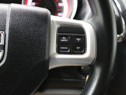 Used 2017 Dodge Grand Caravan SE w/ Power Window Group FWD image 10