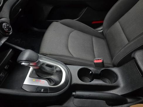 Used 2023 Kia Forte LXS w/ LXS Technology Package image 26