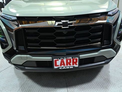 Used 2025 Chevrolet Equinox ACTIV w/ Safety and Technology Package image 17