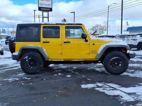 Used 2011 Jeep Wrangler Unlimited Sport image 11