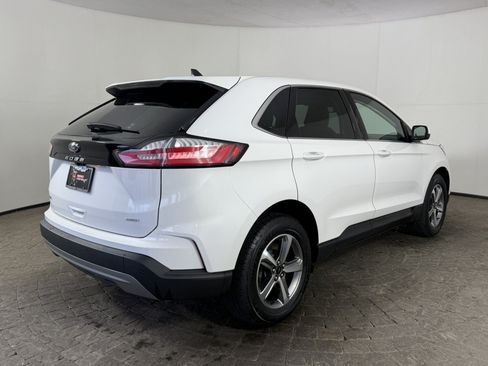 Used 2024 Ford Edge SEL w/ Convenience Package AWD/4WD image 9