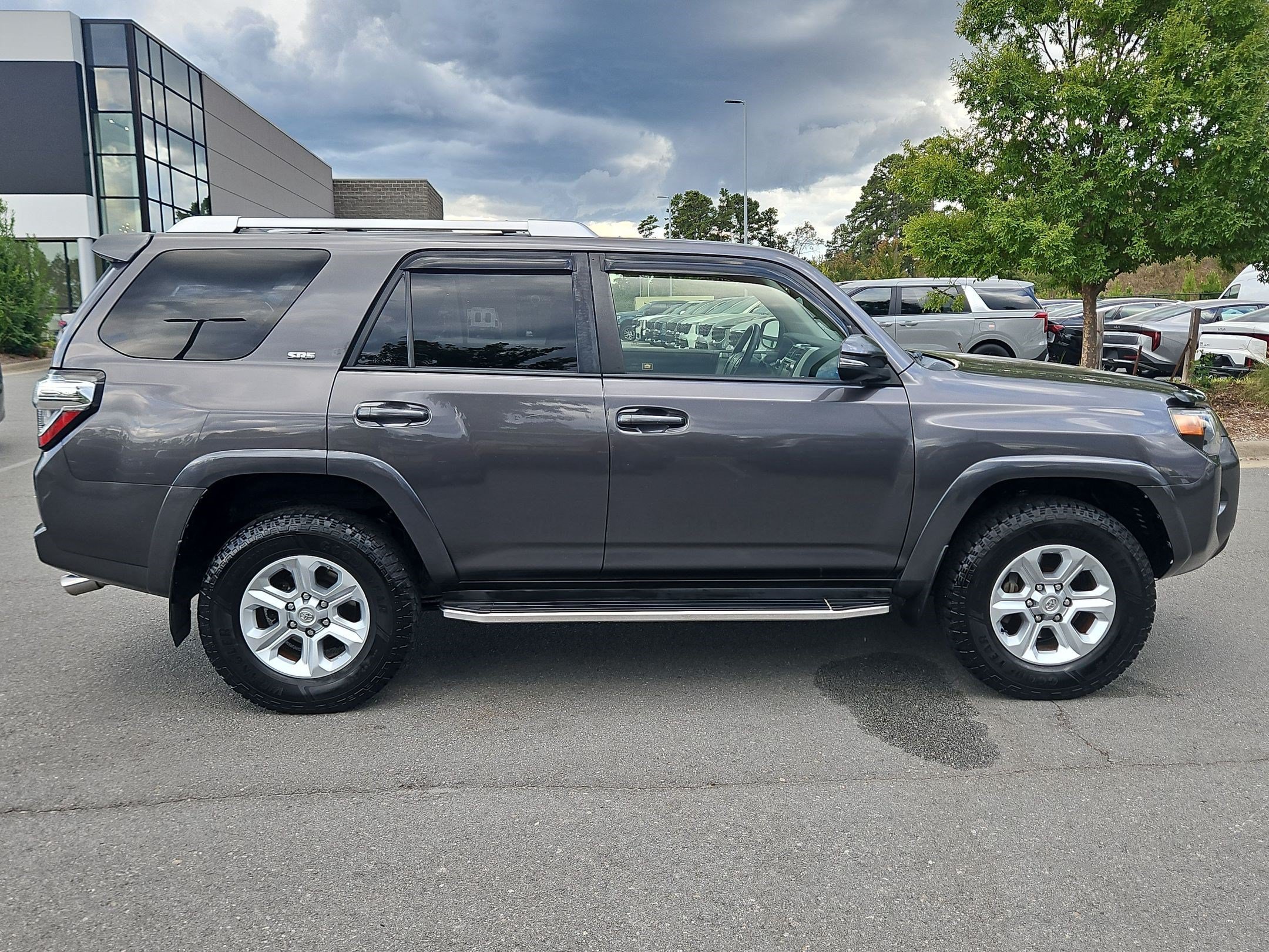 Used 2018 Toyota 4Runner SR5 Premium AWD/4WD image 8