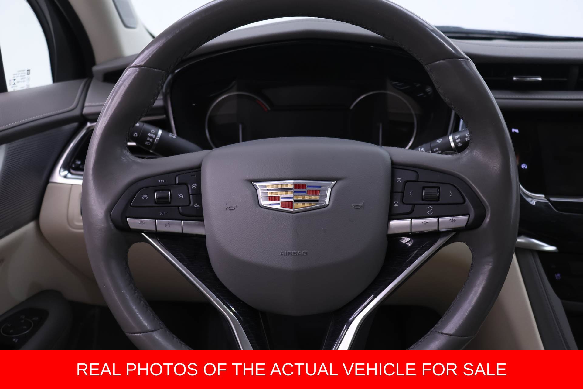 Used 2021 Cadillac XT6 Premium Luxury FWD image 11