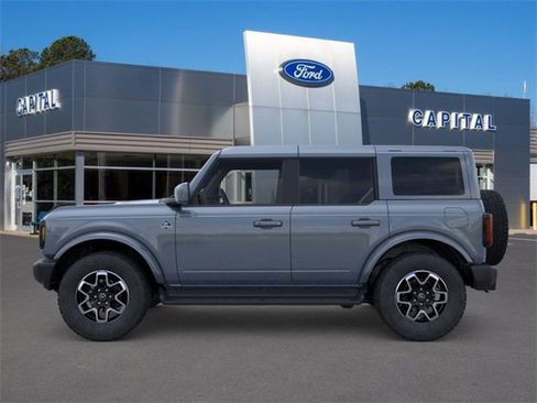 New 2025 Ford Bronco Outer Banks image 3