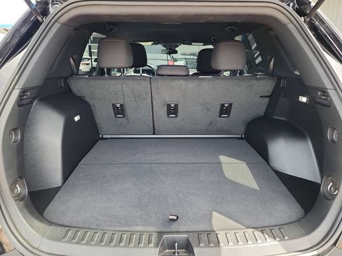 Certified 2026 Chevrolet Equinox LT FWD image 39