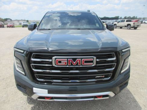 New 2026 GMC Yukon AT4 w/ AT4 Premium Plus Package AWD/4WD image 10