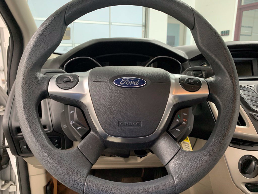 Used 2013 Ford Focus SE FWD image 16