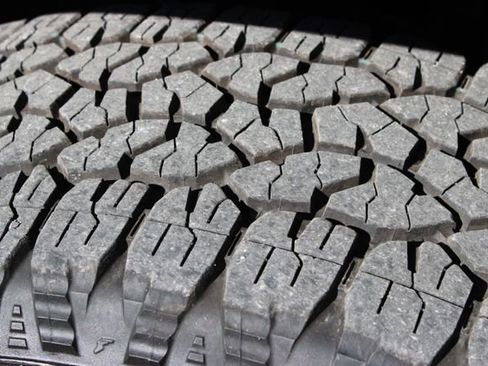 Used 2024 GMC Sierra 2500 AT4 w/ AT4 Premium Plus Package image 18