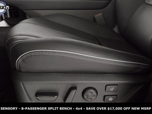 Used 2025 INFINITI QX80 Sensory image 23