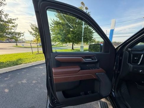 Used 2025 GMC Sierra 1500 Denali Ultimate AWD/4WD image 29