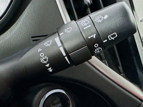 Used 2022 Subaru Forester Premium AWD/4WD image 13