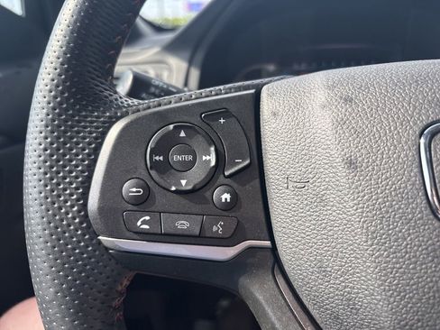 Used 2022 Honda Pilot TrailSport image 18