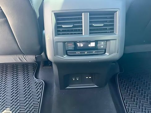 Used 2022 Volkswagen Atlas SE AWD/4WD image 18
