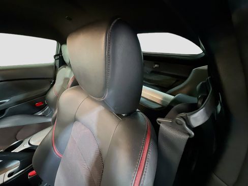 Used 2020 Nissan 370Z Coupe RWD image 17
